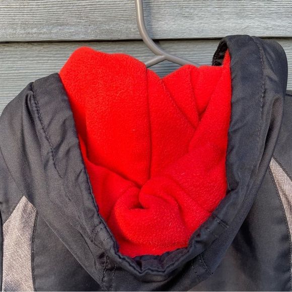 Carters Boys black gray and red zip up winter coat 4T - Picture 7 of 9